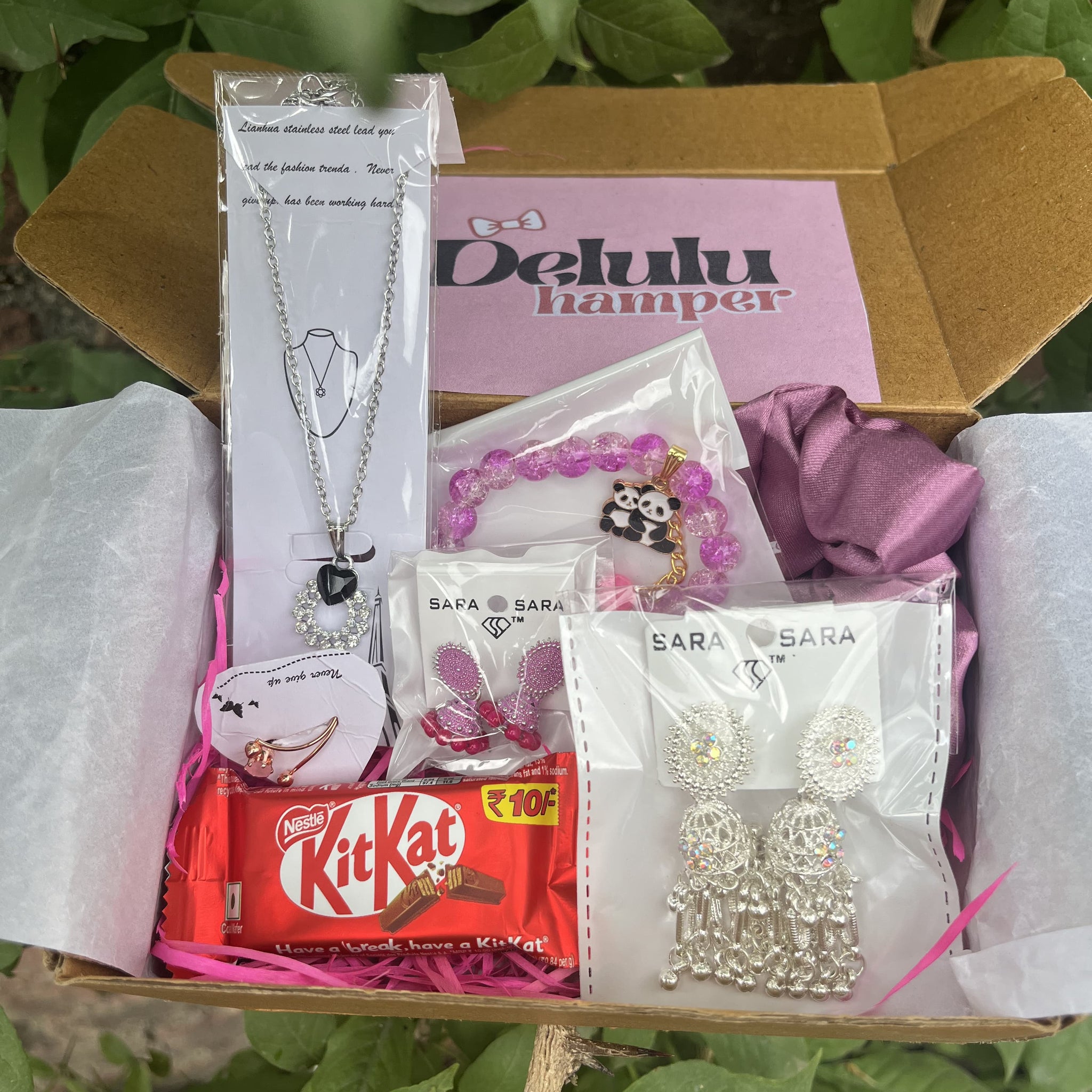 Delulu Hamper: A Thoughtful Gift Box with a free ring