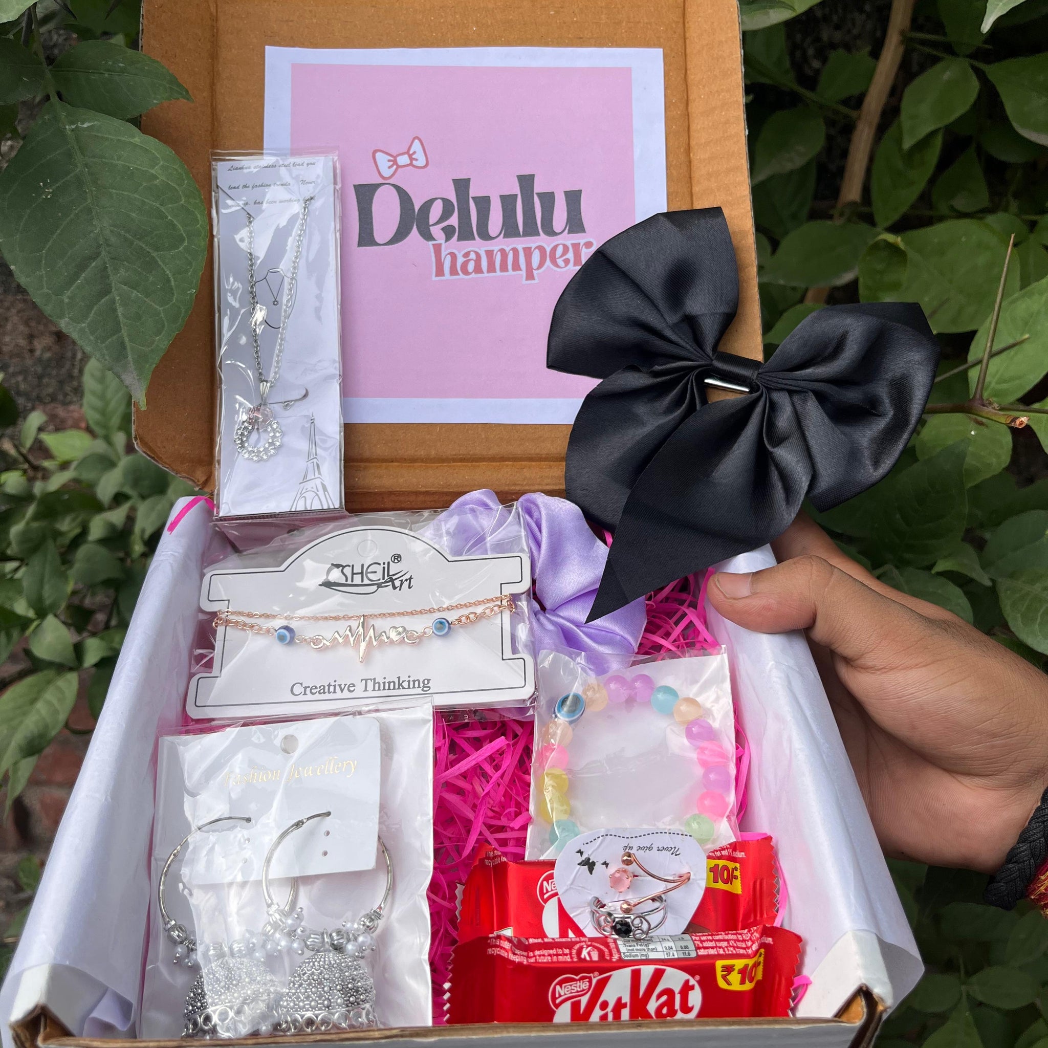 Delulu Hamper: A Thoughtful Gift Box with a free ring