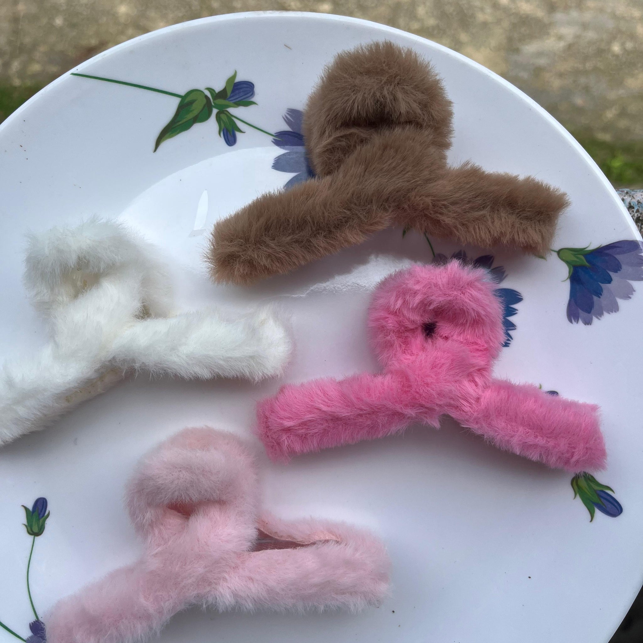 Soft Plush Hair Clutcher Set – Multicolor, Cozy & Stylish